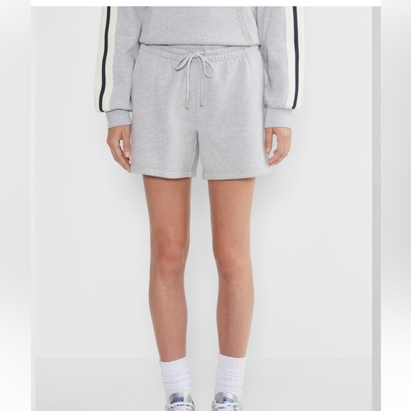Aritzia TNA Heather Chrome Sweatshorts- size S - Picture 2 of 2
